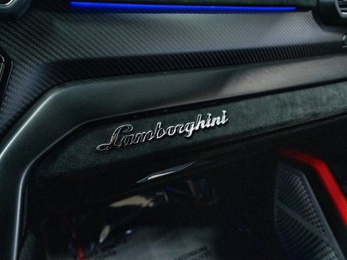 Used 2024 Lamborghini Urus Performante image 60