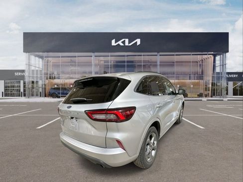 Used 2024 Ford Escape ST-Line image 8