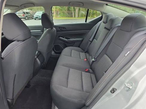 Used 2023 Nissan Altima 2.5 SV image 17