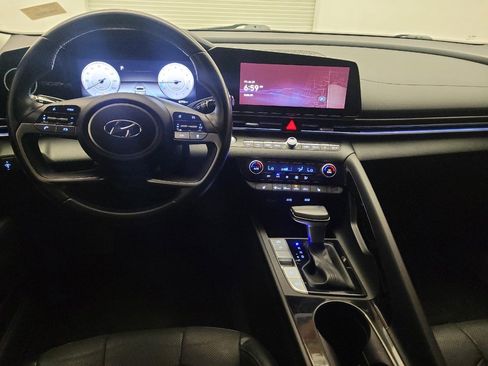 Used 2023 Hyundai Elantra Limited FWD image 22