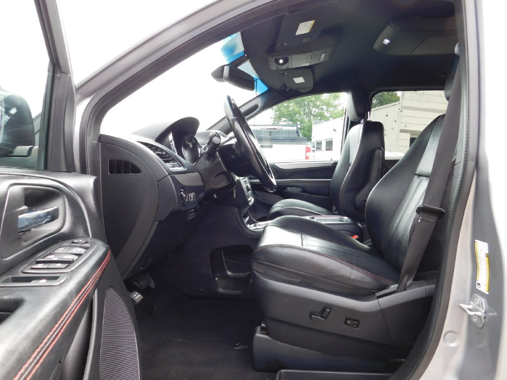 Used 2019 Dodge Grand Caravan GT FWD image 14