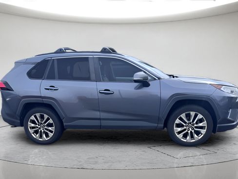 Used 2019 Toyota RAV4 XLE Premium w/ All Weather Liner Package AWD/4WD image 2