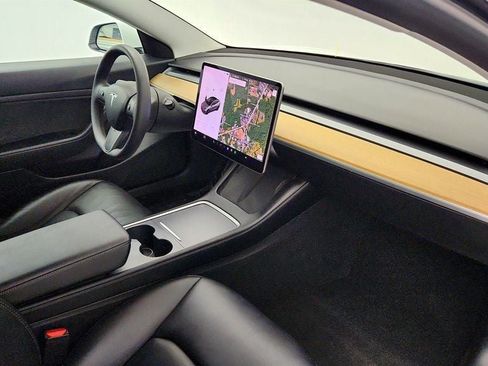 Used 2021 Tesla Model 3 Standard Range Plus RWD image 27