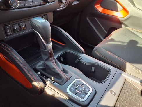 New 2026 Nissan Frontier PRO-4X w/ Pro-4x Convenience Package image 17