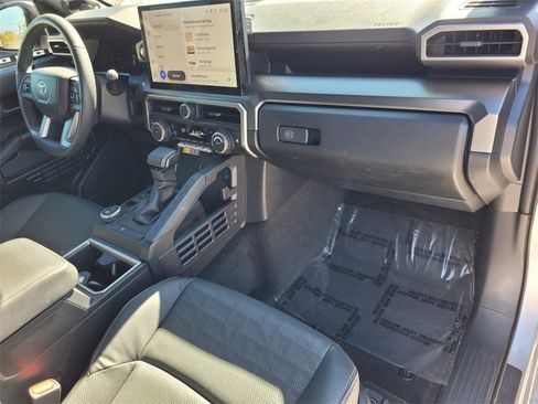 Used 2025 Toyota 4Runner TRD Sport Premium image 16