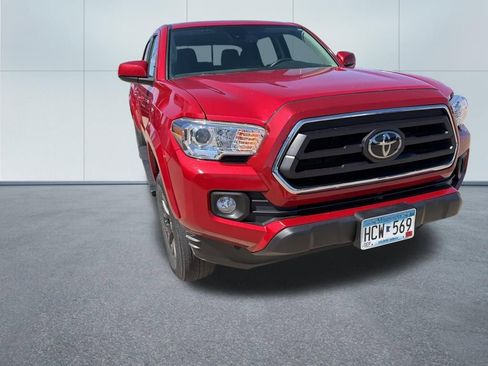 Used 2021 Toyota Tacoma SR5 AWD/4WD image 2