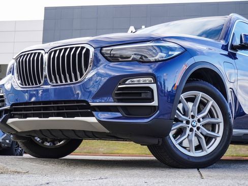 Used 2021 BMW X5 xDrive45e w/ Premium Package image 2