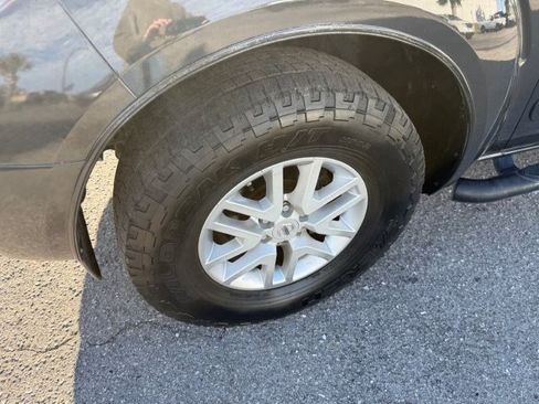 Used 2015 Nissan Frontier SV w/ SV Value Truck Package image 9