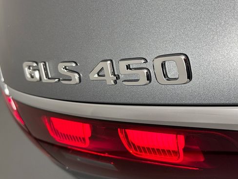 New 2026 Mercedes-Benz GLS 450 4MATIC image 9