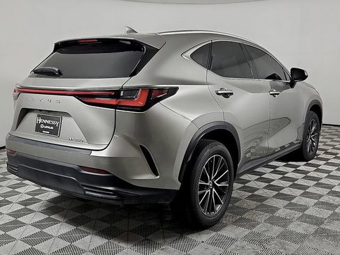 Used 2024 Lexus NX 250 FWD image 4