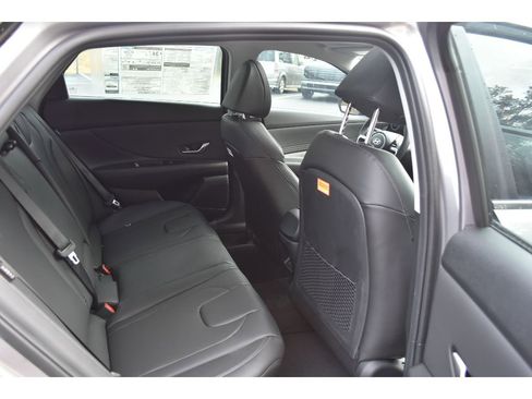 New 2026 Hyundai Elantra Limited image 15