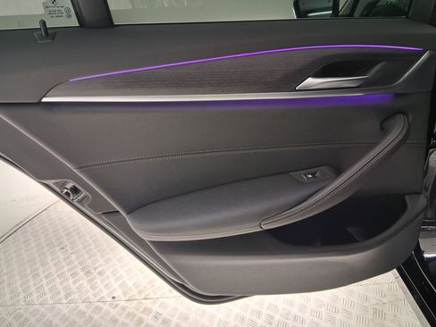 Certified 2022 BMW 540i image 33