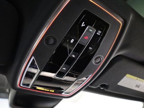 Used 2022 Audi A8 L 3.0T w/ Executive Package image 33