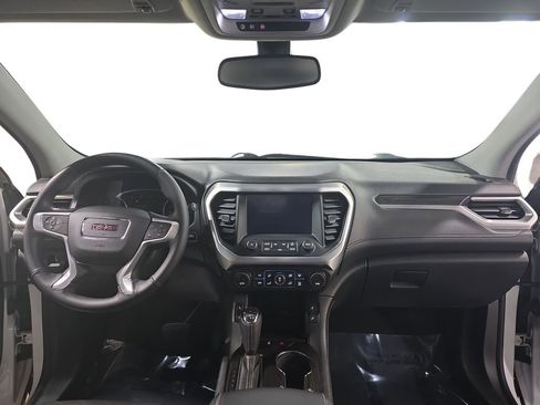 Used 2017 GMC Acadia SLT FWD image 9