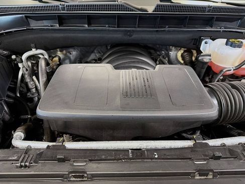 Used 2025 GMC Yukon XL Denali AWD/4WD image 42