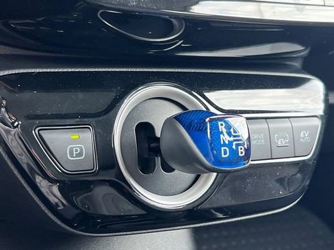 Used 2022 Toyota Prius Prime LE image 27