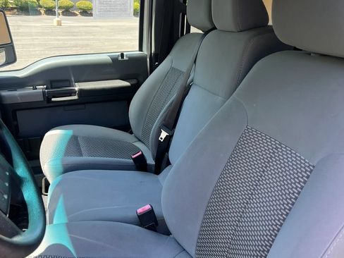 Used 2011 Ford F250 XLT w/ XLT Interior Pkg AWD/4WD image 17