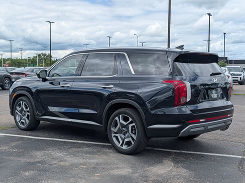 Used 2024 Hyundai Palisade SEL AWD/4WD image 3
