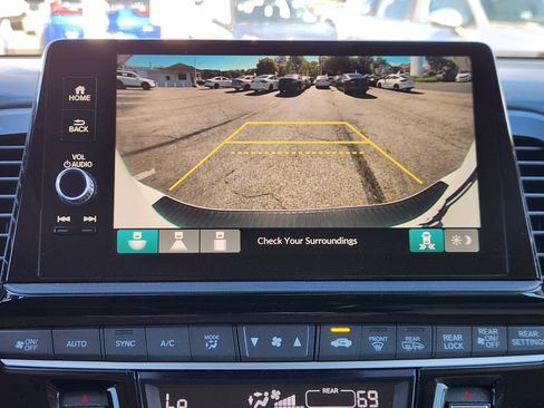 Certified 2025 Honda Odyssey EX-L image 19