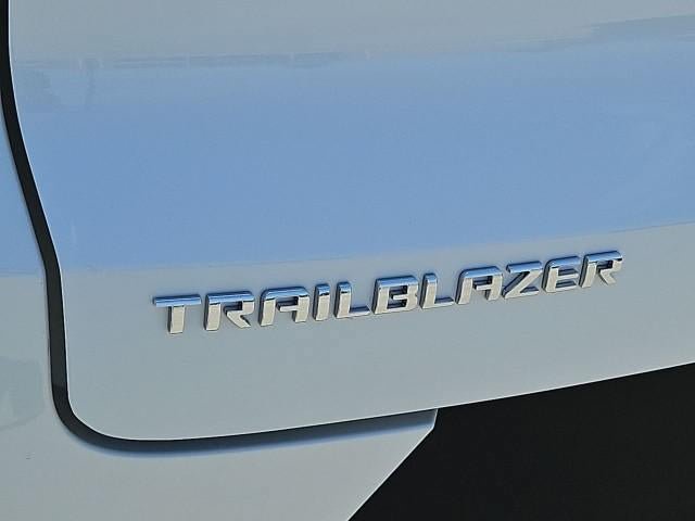 New 2026 Chevrolet TrailBlazer LT w/ Driver Confidence Package FWD image 31