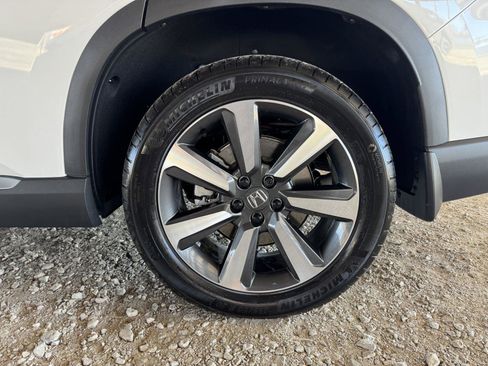 Used 2025 Honda Pilot Touring image 48