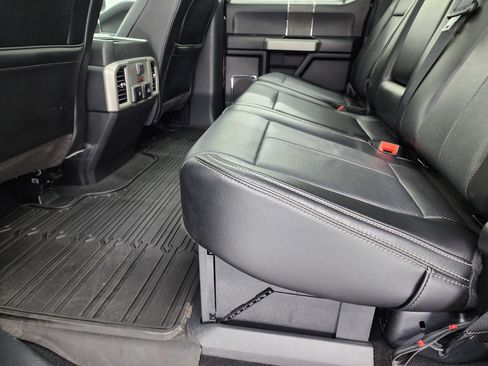 Used 2020 Ford F350 4x4 Crew Cab DRW Super Duty image 9