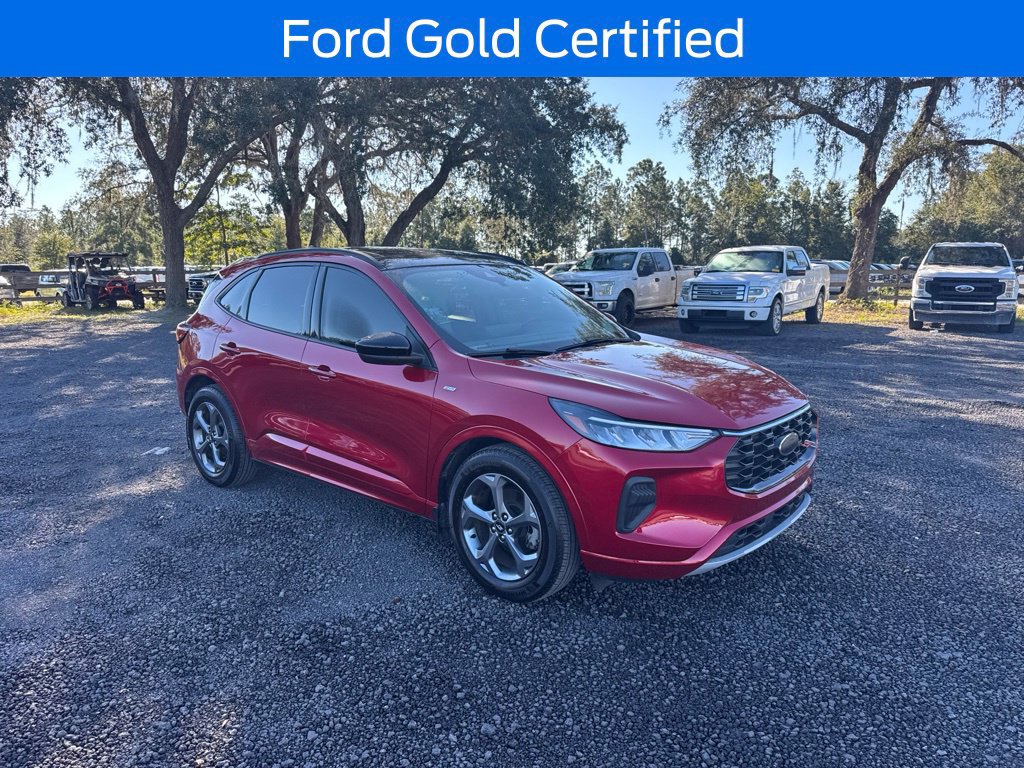 Used 2023 Ford Escape ST-Line w/ Tech Pack #1 FWD image 1