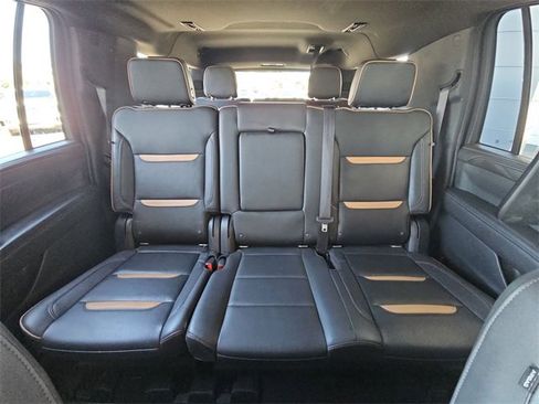Used 2022 GMC Yukon XL AT4 w/ AT4 Premium Plus Package image 26