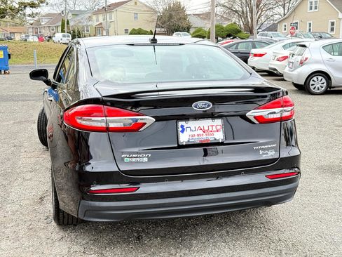 Used 2019 Ford Fusion Energi Titanium image 88