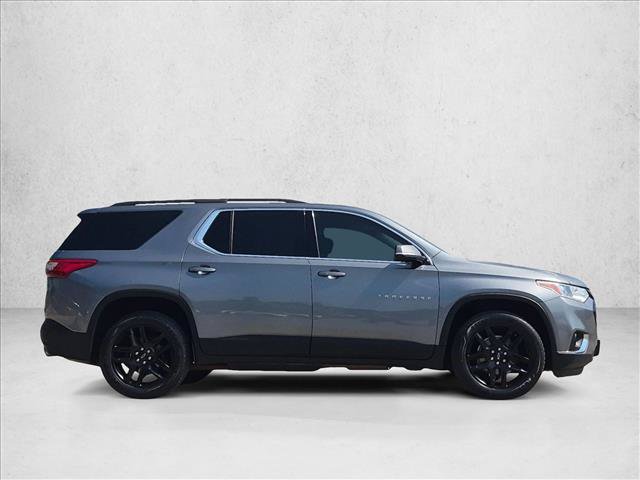Used 2020 Chevrolet Traverse LT w/ Driver Confidence II Package FWD image 4