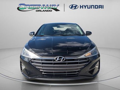 Used 2020 Hyundai Elantra SE w/ Cargo Package (C1) FWD image 3