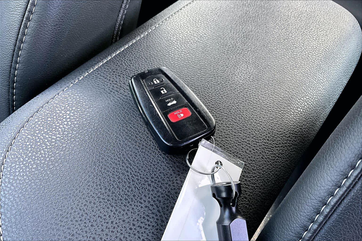 Used 2024 Toyota Camry XSE FWD image 14