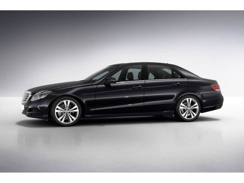 Used 2014 Mercedes-Benz E 350 Sedan image 35