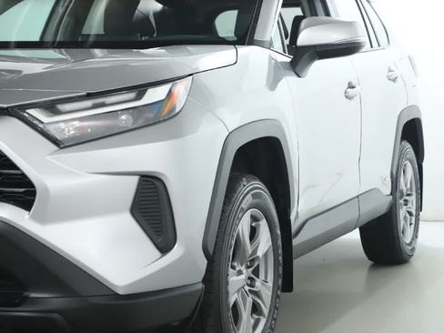 Certified 2024 Toyota RAV4 XLE w/ Convenience Package AWD/4WD image 4