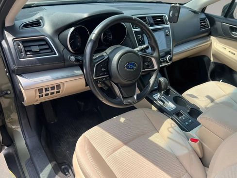 Used 2018 Subaru Outback 2.5i Premium AWD/4WD image 14