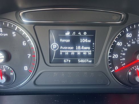 Used 2018 Kia Sorento LX image 55