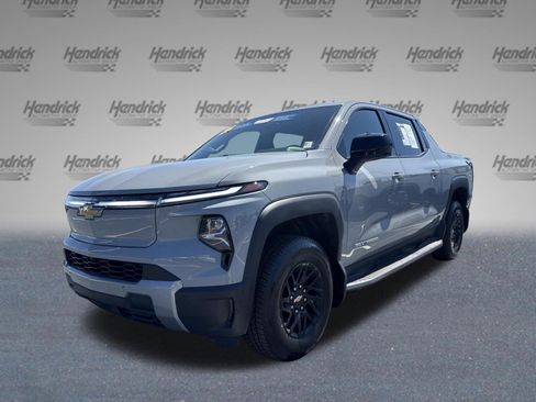 Used 2026 Chevrolet Silverado EV LT image 5