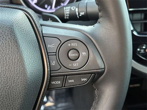 Used 2022 Toyota Camry SE image 34