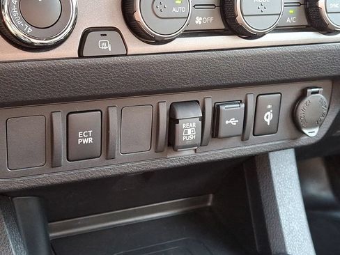 Certified 2023 Toyota Tacoma TRD Sport AWD/4WD image 16