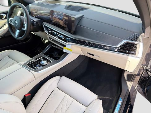 New 2026 BMW X5 xDrive50e w/ Executive Package image 14