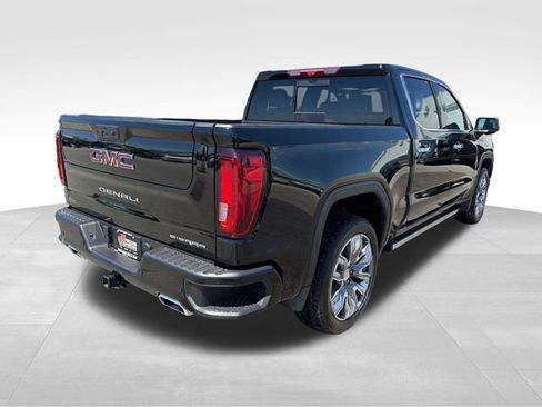 Used 2023 GMC Sierra 1500 Denali w/ Denali Reserve Package AWD/4WD image 7