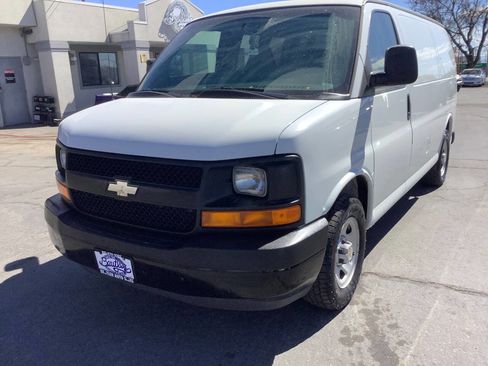 Used 2003 Chevrolet Express 1500 image 4