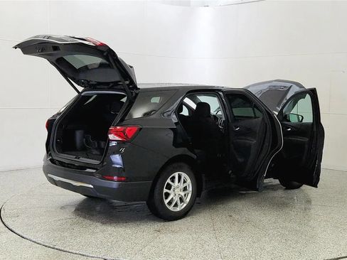 Used 2023 Chevrolet Equinox LT FWD image 12