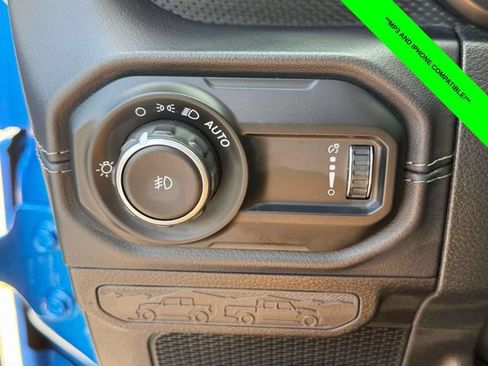 Used 2024 Jeep Wrangler Unlimited Rubicon AWD/4WD image 10