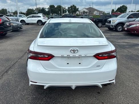 Used 2024 Toyota Camry SE FWD image 14