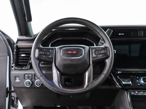 Used 2024 GMC Sierra 3500 AT4 w/ AT4 Premium Plus Package image 10