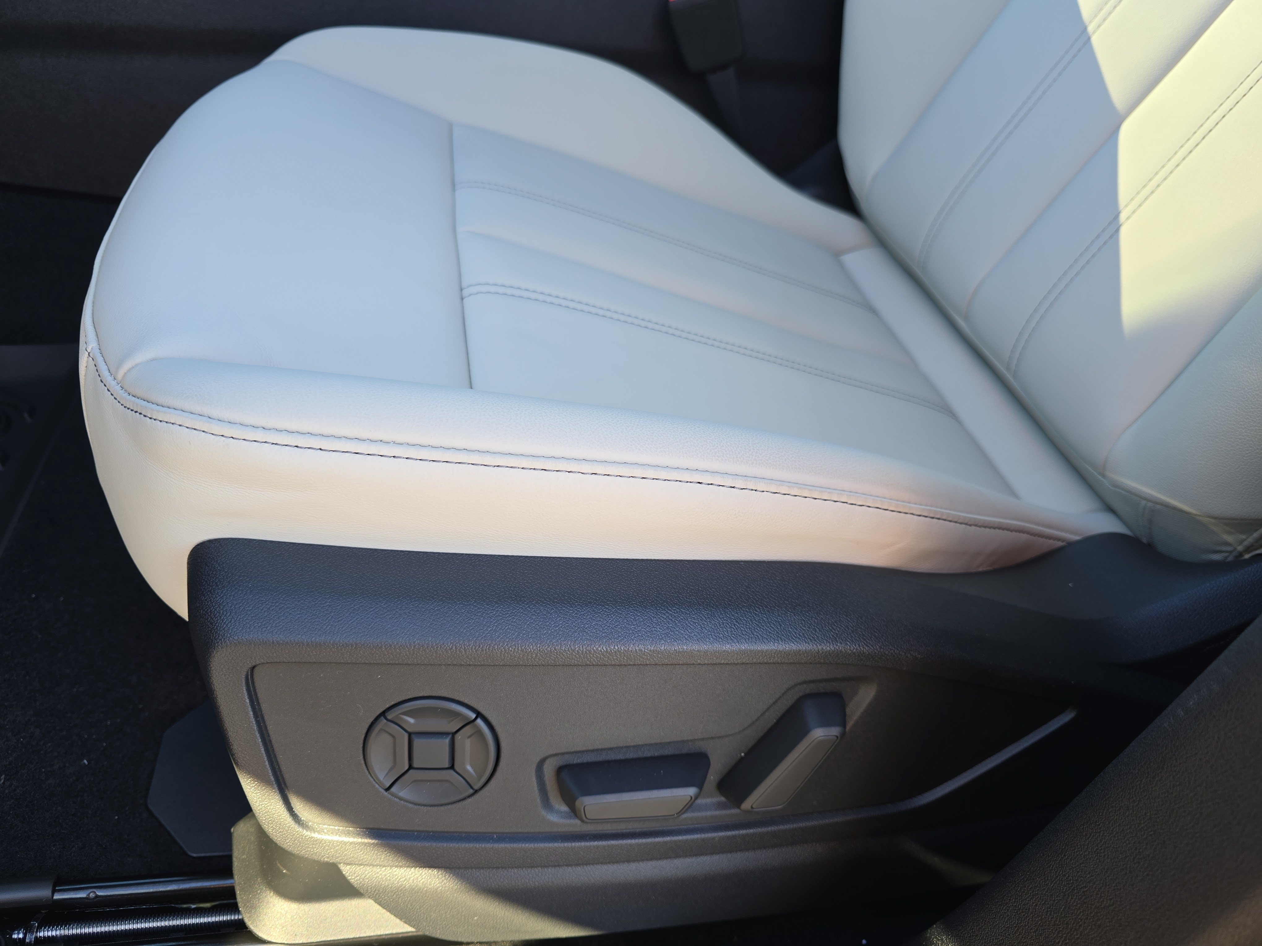 New 2026 Audi Q5 Premium AWD/4WD image 28
