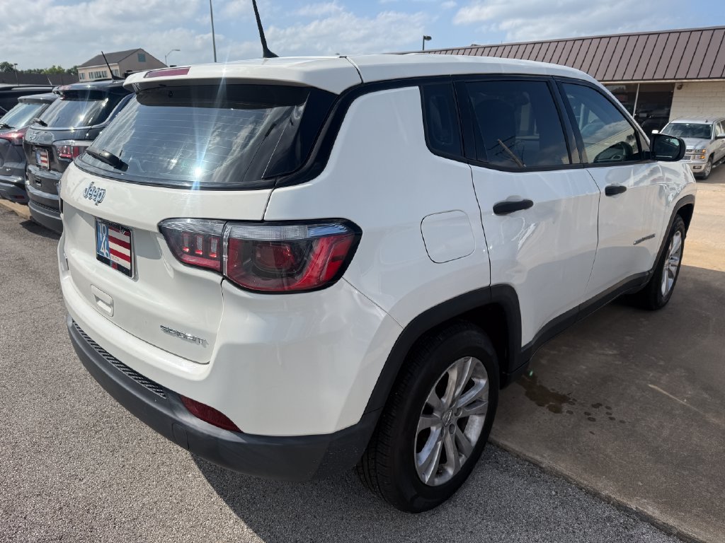 Used 2018 Jeep Compass Sport FWD image 30