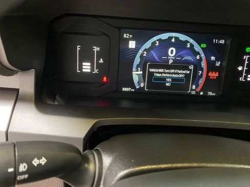 Used 2025 Toyota Tacoma SR5 AWD/4WD image 37