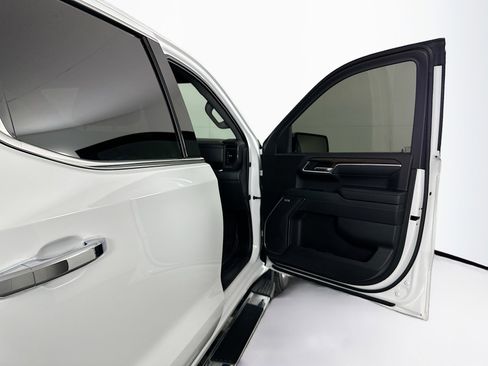 Used 2023 GMC Sierra 1500 SLT w/ SLT Premium Package image 30